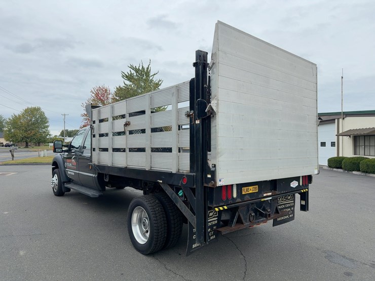 2015-ford-f550-xl-image-3