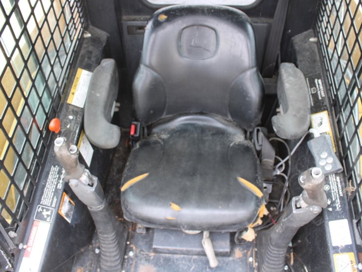 john-deere-260-image-28