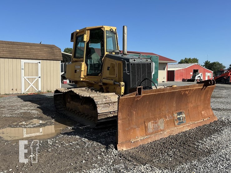 2005-deere-700h-lgp-image-6