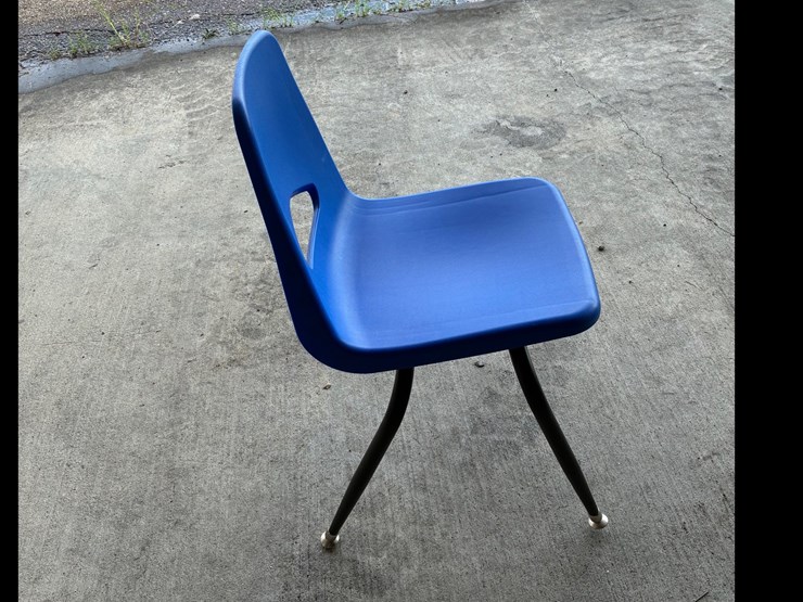 #112-•-(5)-chairs-image-3