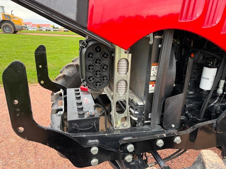 case-ih-farmall-85u-image-44