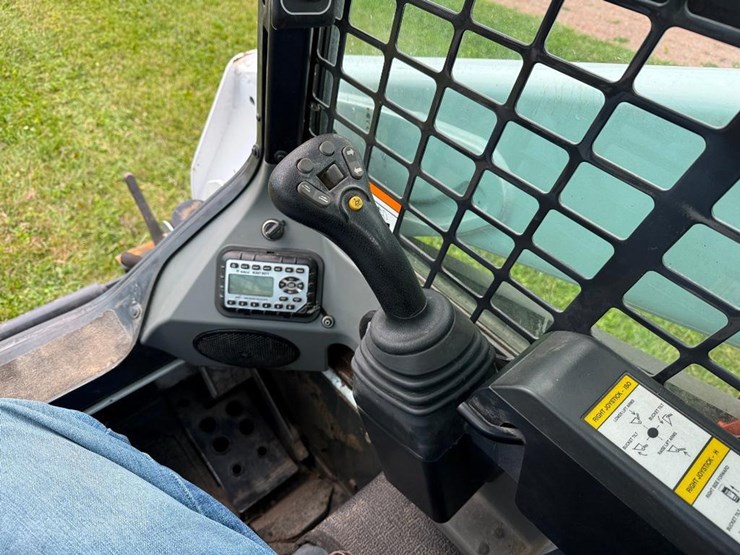 bobcat-t590-image-34