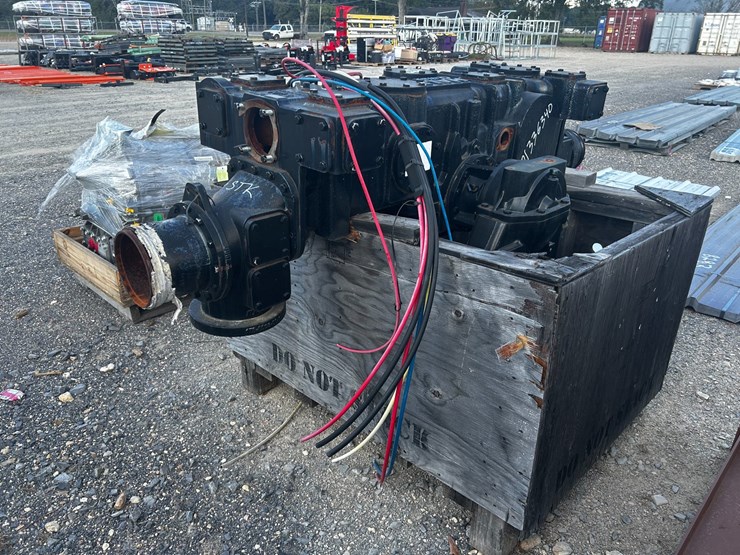 #8393-•-main-centrifugal-water-pump-for-firetruck-image-3