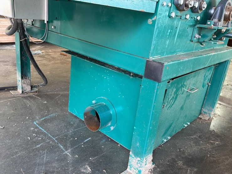 #129-•-2015-wood-mizer-eg300-multirip-edger-image-22