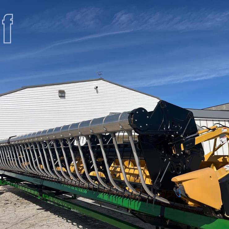 2014 CLAAS MAXFLEX 1050