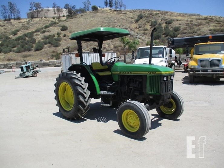 1995-john-deere-5200-image-2