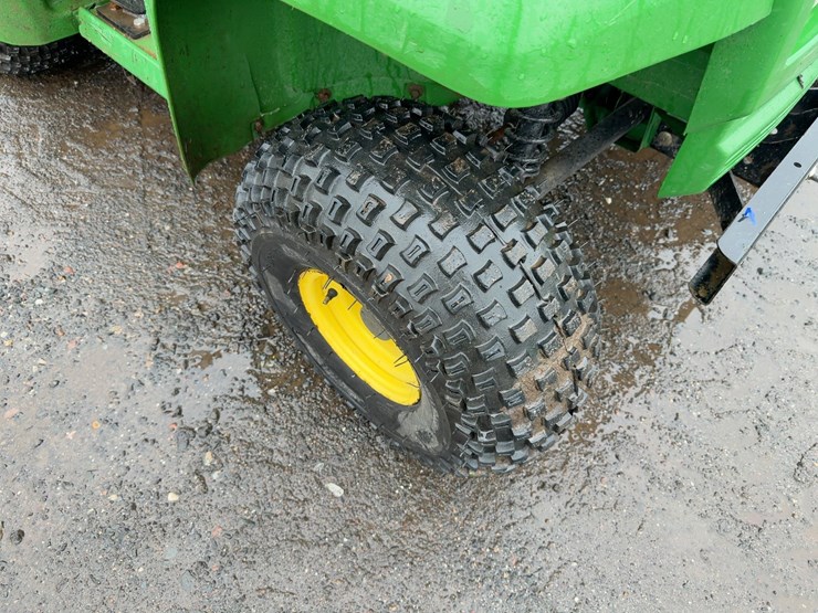 john-deere-gator-image-7