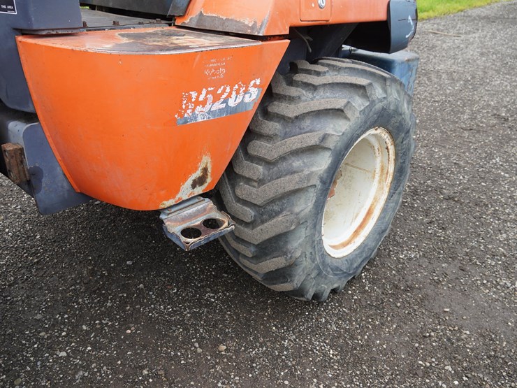 2005-kubota-r520s-image-32
