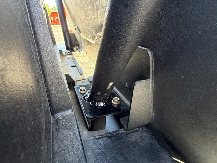 envy-nv4-neighborhood-vehicle-image-12