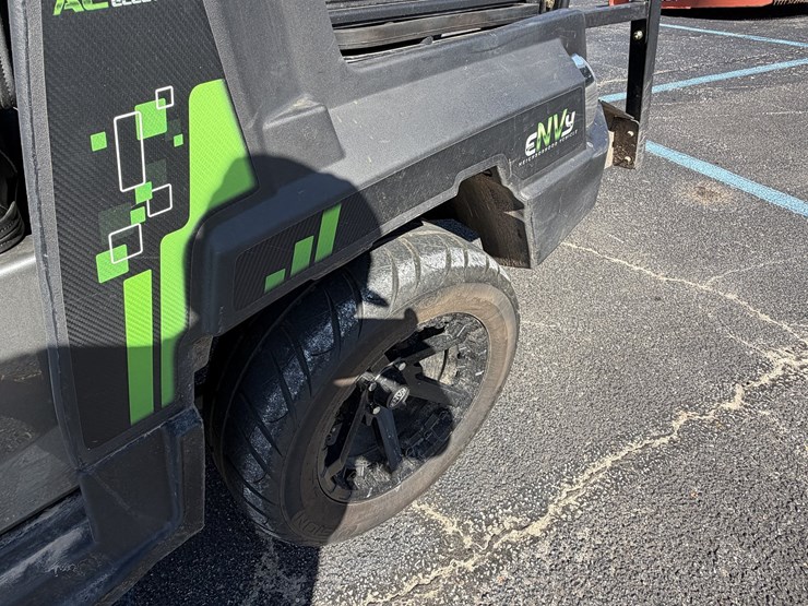 envy-nv4-neighborhood-vehicle-image-34