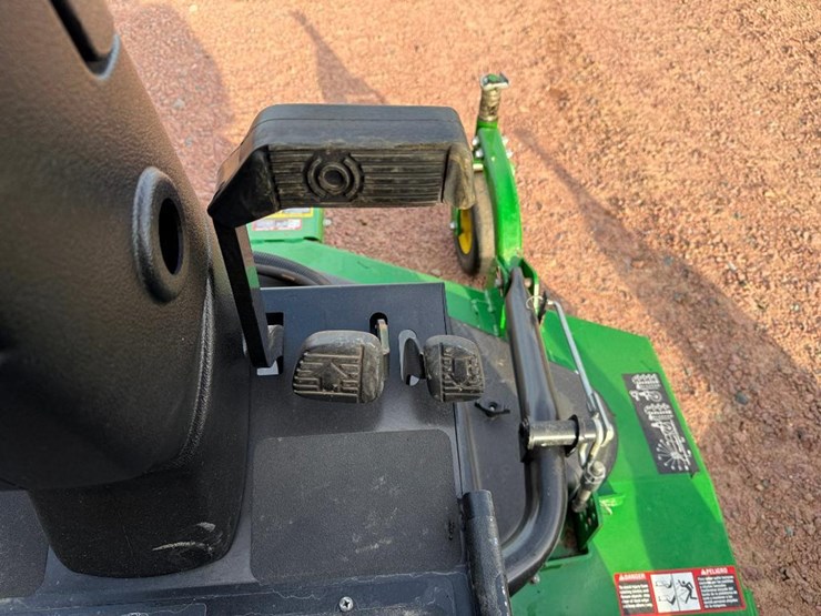 2016-john-deere-1600-turbo-image-38