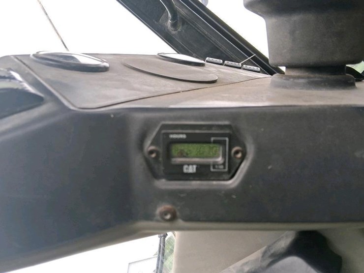 2002-caterpillar-906-image-17