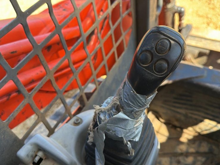 2014-kubota-svl75-2-image-29