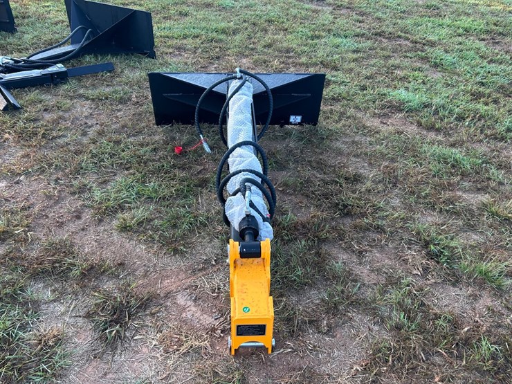 #163-•-quick-attach-telescopic-boom-image-4