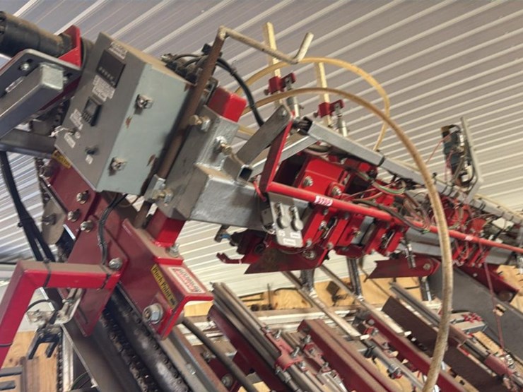 #126-•-2019-woodpecker-jr-pallet-nailer-image-34