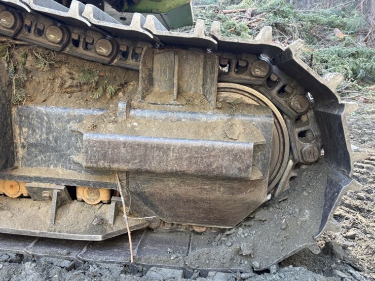 2013-deere-2454d-image-18