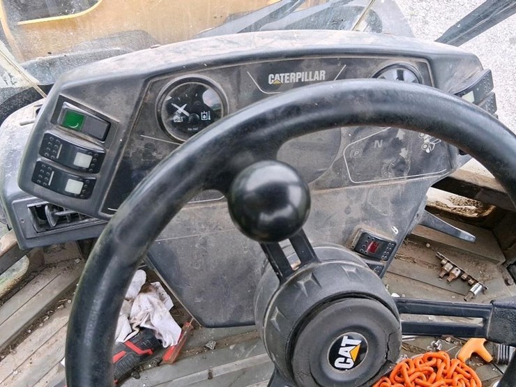 2002-caterpillar-906-image-20