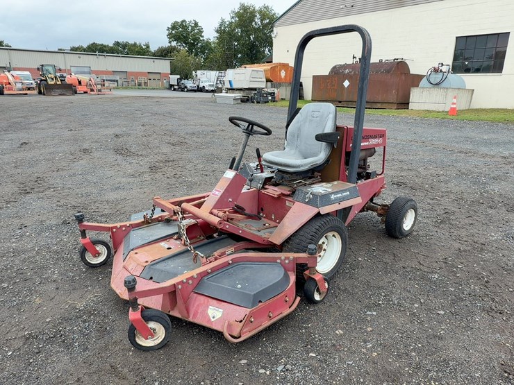 toro-groundsmaster-325d-image-1