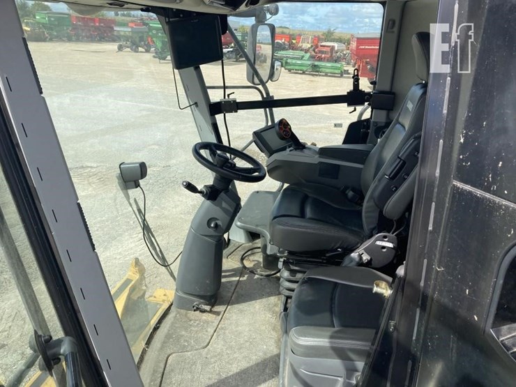 2015-claas-lexion-740-image-11