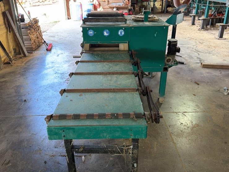 #129-•-2015-wood-mizer-eg300-multirip-edger-image-2