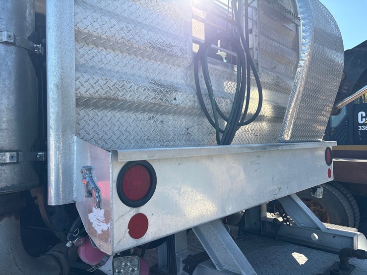 1997-mack-ch613-image-14