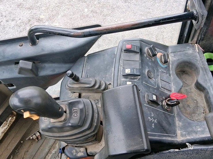 2002-caterpillar-906-image-19