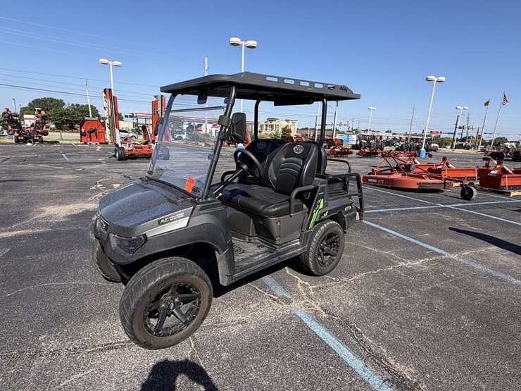 envy-nv4-neighborhood-vehicle-image-32