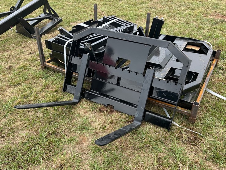 #112-•-skid-steer-ding-fork-image-1
