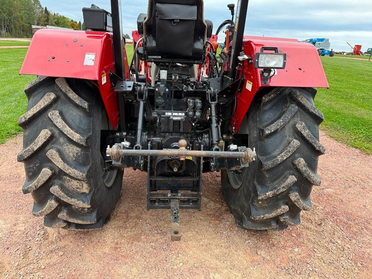 case-ih-farmall-85u-image-31