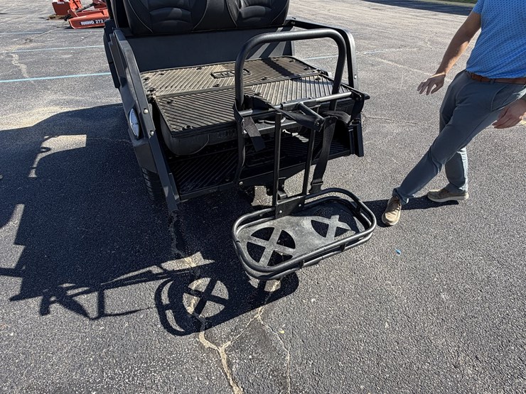 envy-nv4-neighborhood-vehicle-image-10