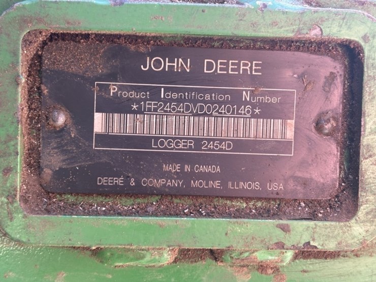 2013-deere-2454d-image-44