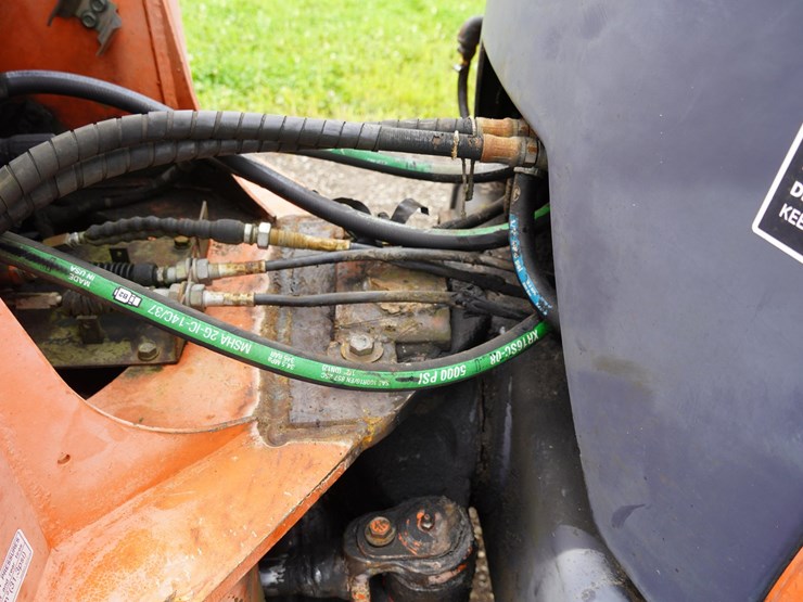 2005-kubota-r520s-image-27