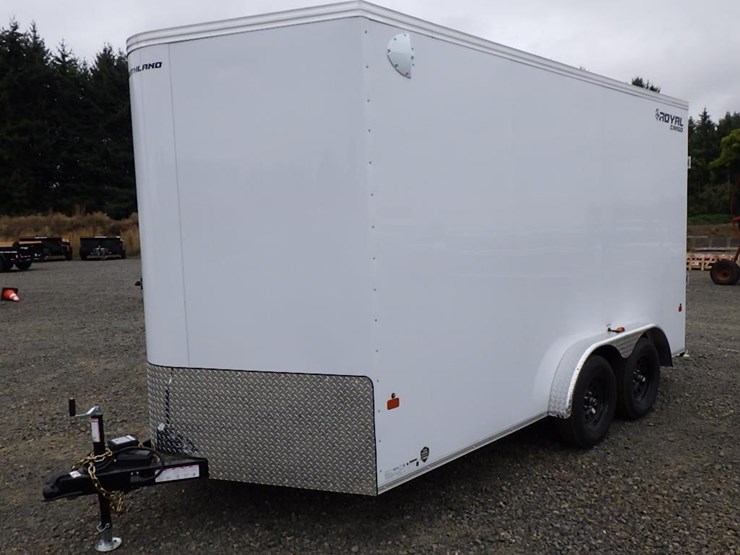 2027-royal-lcht35-7.516v-86-t/a-enclosed-trailer-image-1
