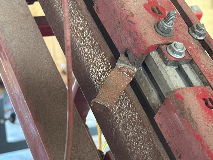 #126-•-2019-woodpecker-jr-pallet-nailer-image-54