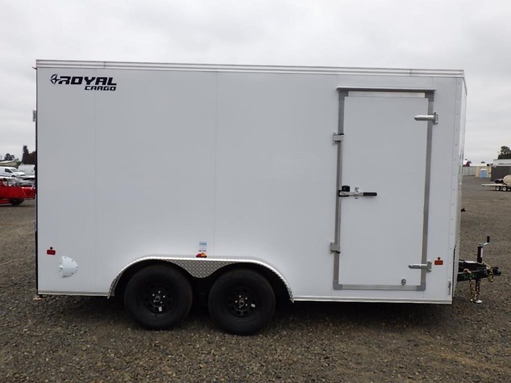 2027-royal-lcht35-7.516v-86-t/a-enclosed-trailer-image-4
