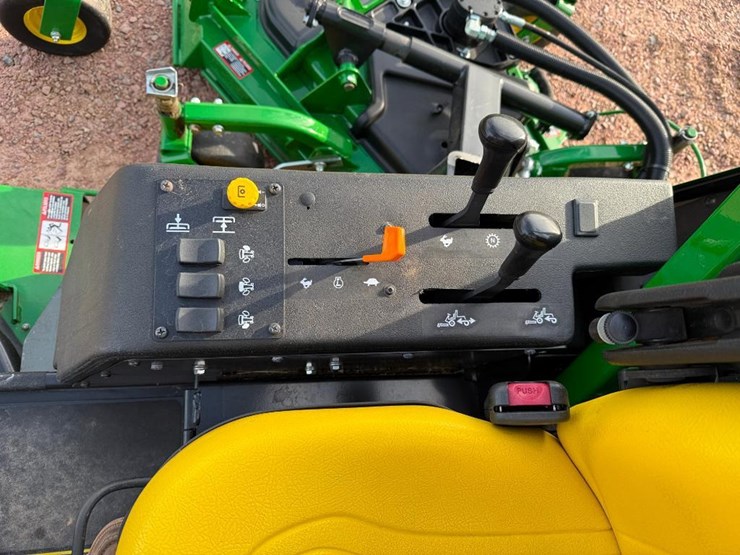 2016-john-deere-1600-turbo-image-35