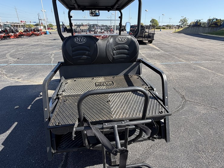 envy-nv4-neighborhood-vehicle-image-11
