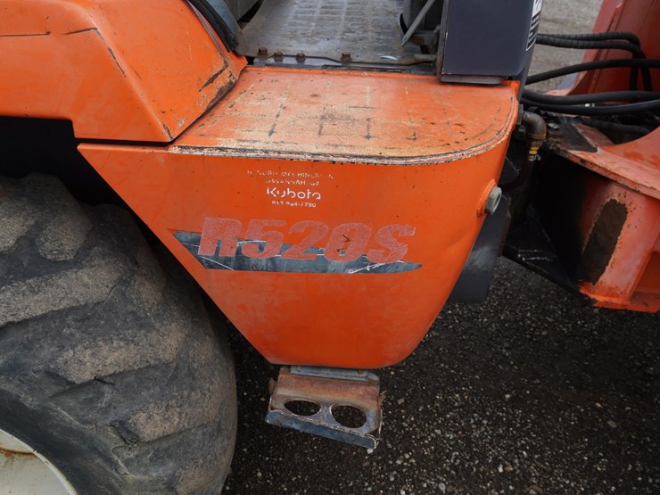2005-kubota-r520s-image-48