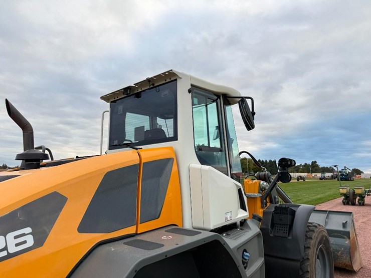 2022-liebherr-l526-image-22