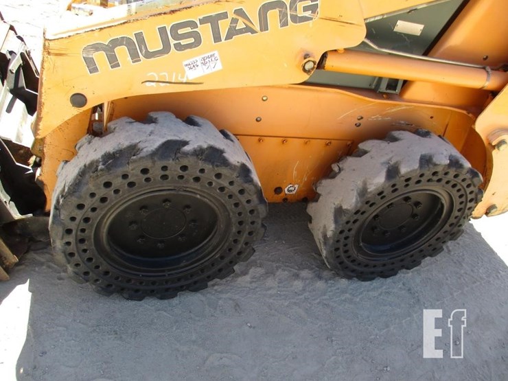 2005-mustang-2054-image-18
