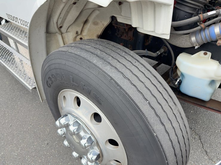 2015-freightliner-m2-s/a-box-truck-image-12