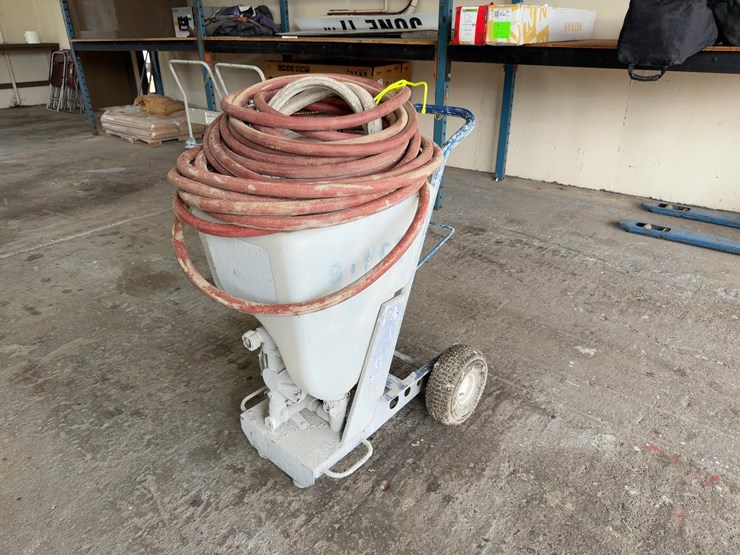 graco-texspray-gtx-2000-texture-&-drywall-sprayer-image-1