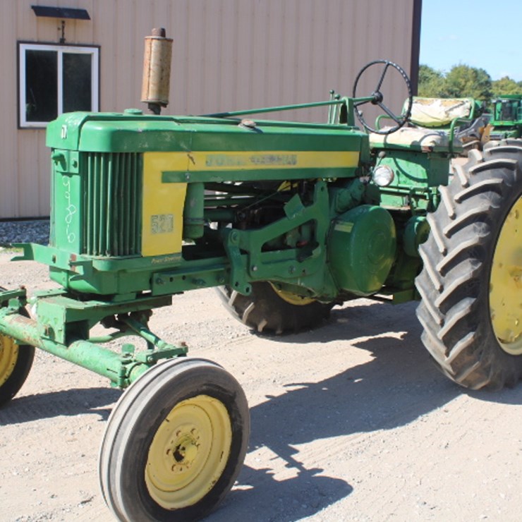 JOHN DEERE 520