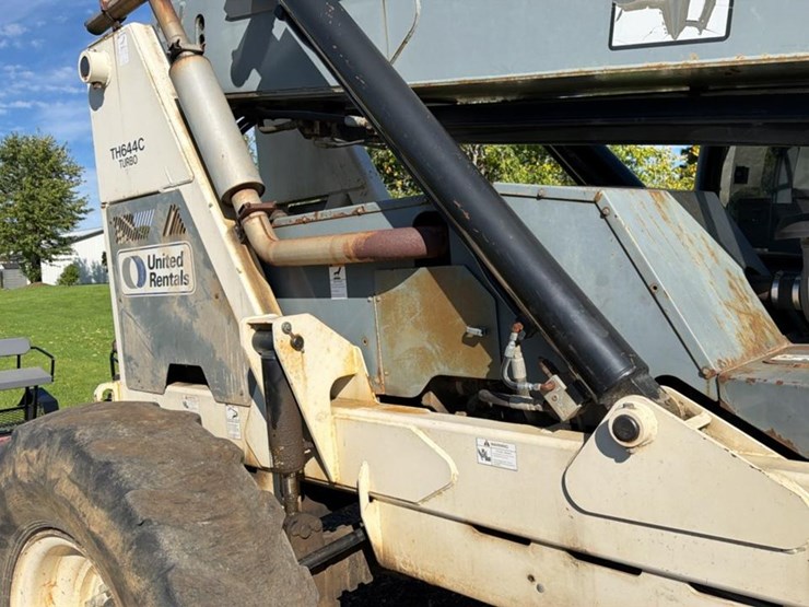 2004-terex-th644c-image-17