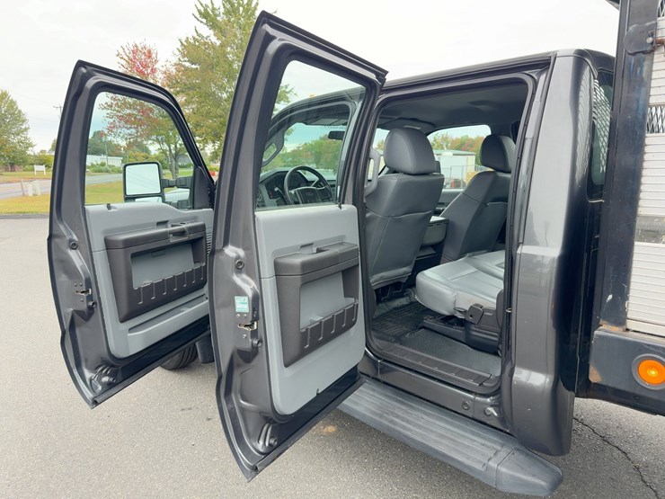 2015-ford-f550-xl-image-15