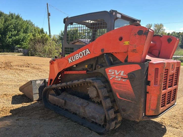 2014-kubota-svl75-2-image-3