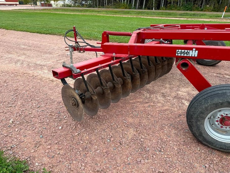 case-ih-3800-image-9