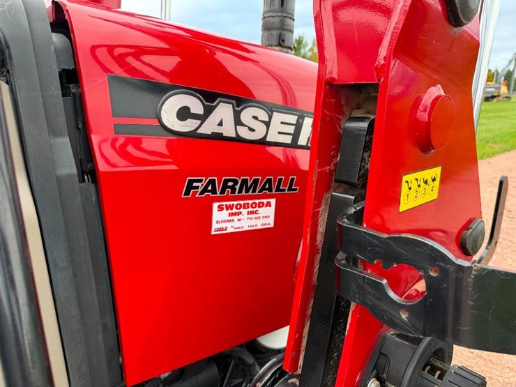case-ih-farmall-85u-image-41