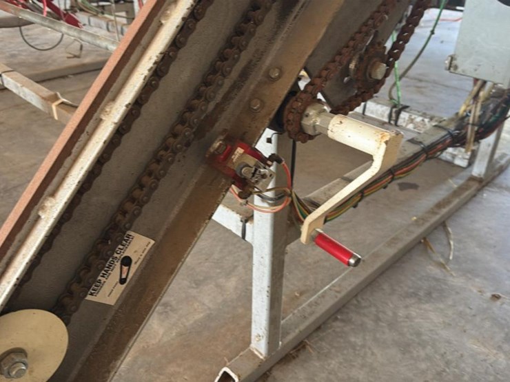 #126-•-2019-woodpecker-jr-pallet-nailer-image-22