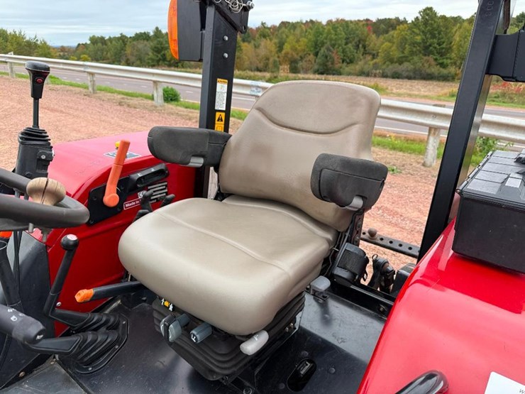 case-ih-farmall-85u-image-52